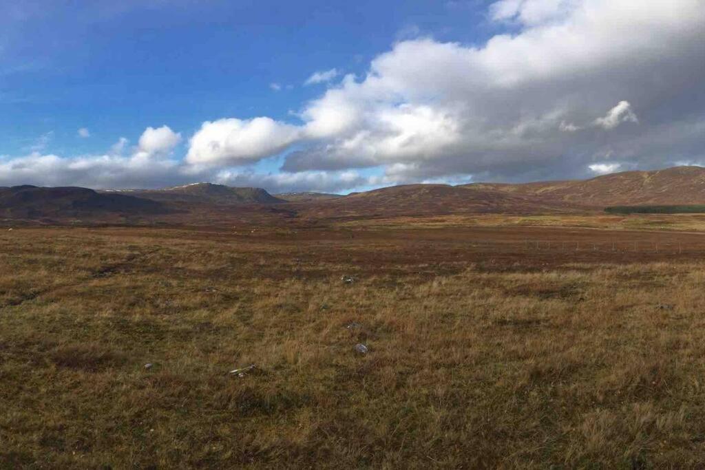 The Beeches Studio, Highlands Of Scotland นิวตันมอร์ ภายนอก รูปภาพ